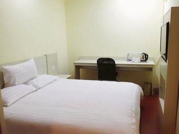 Hanting Hotel Ji'Nan Jingliu Road Жинан Екстериор снимка