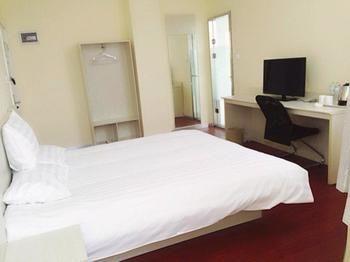 Hanting Hotel Ji'Nan Jingliu Road Жинан Екстериор снимка